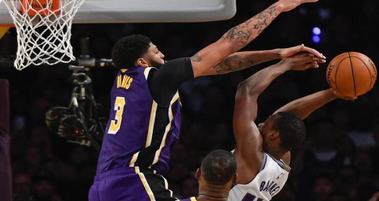 霍勒迪致命封盖雄鹿防守制胜击退热火豪取八连胜  霍勒迪致命封盖雄鹿防守制胜击退热火豪取八连胜